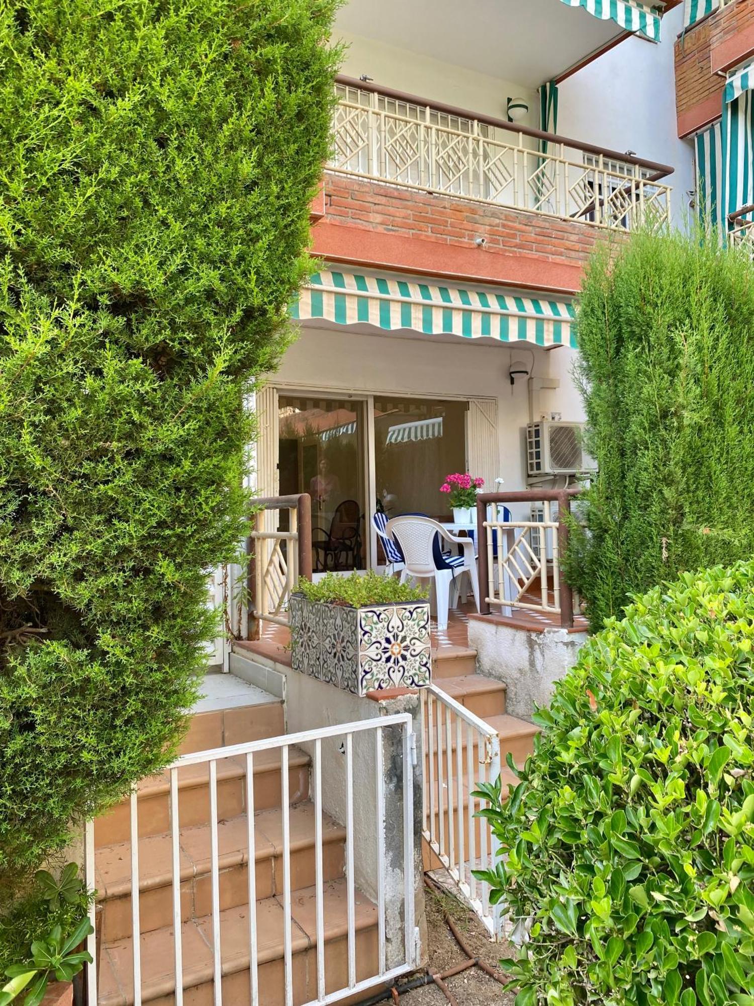 Mediterranean Escape Барселона Экстерьер фото